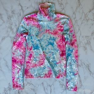 Callipygian Turtleneck